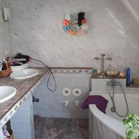 Gruene Oase Zimmer 4Pers. * Hausbreitenbach